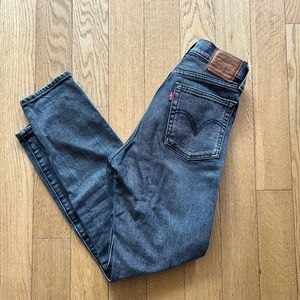 LEVIS charcoal grey wedgie fit jeans. Straight leg. Size 24